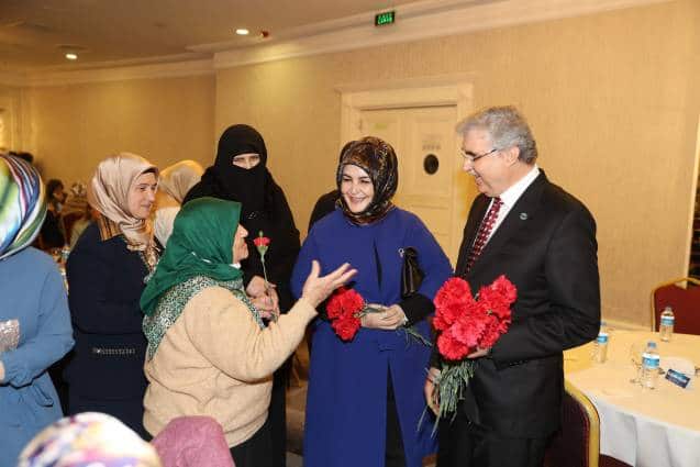 Başkan Yüce kadın buluşmasına katıldı
