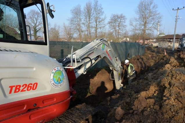Hendek Belediyesi Aşağıçalıca da kanal faaliyetlerini sürdürdüğünü bildirdi...