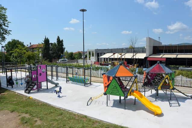 Hendek de uzun süredir beklenen çocuk parkının yapımına sonunda başlandı...