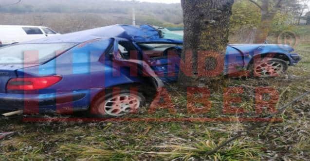 Hendek de otomobil ağaca çarptı, 1 kişi yaralandı…