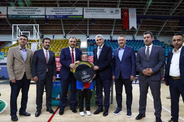 Sakarya'da ‘Spor Aşkı Engel Tanımaz’ proje programı düzenlendi